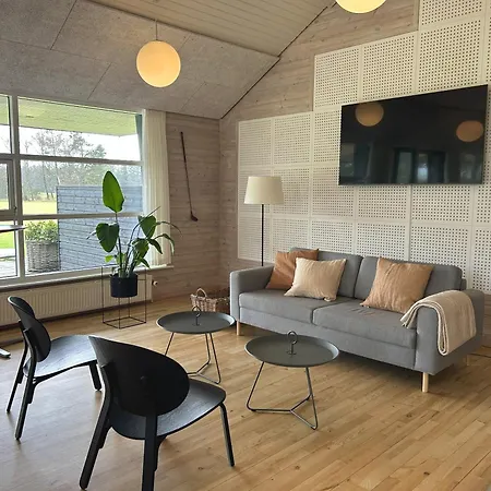 Appartement Near The Sea With Calm And Life